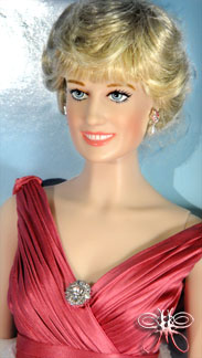 http://www.magmaheritage.com/FranklinMint/dianafuchia3medium.jpg