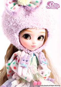 http://www.magmaheritage.com/KiyomiPullip/KiyomiPullip2med.jpg