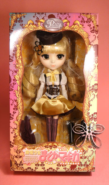 http://www.magmaheritage.com/TomoeMamiPullip/tomoemamipullipactuallarge.jpg