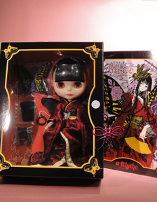 http://www.magmaheritage.com/blytheb2holic/b2holicinbox1med.jpg