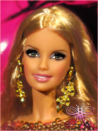 http://www.magmaheritage.com/heidiklumbb/heidiklumbblarge2.jpg