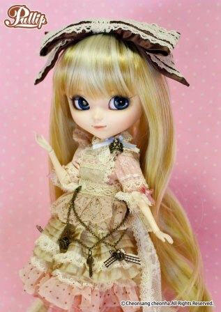 http://www.magmaheritage.com/kerapullip/kerapinkpullip.jpg