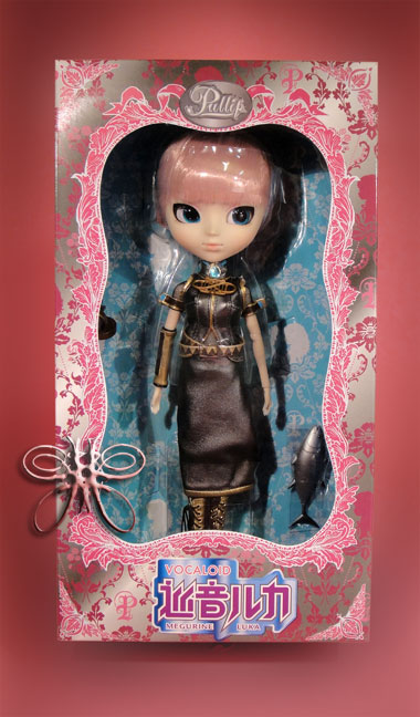 http://www.magmaheritage.com/megurineluka/megurinelukainbox1large.jpg