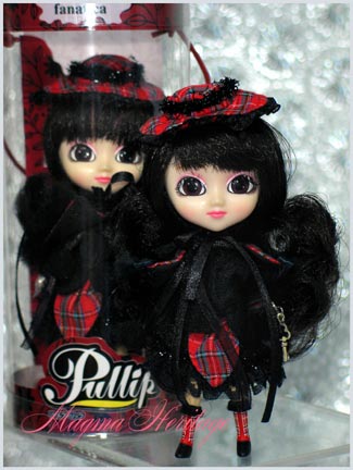 In stock Mini Fanatica Pullip doll