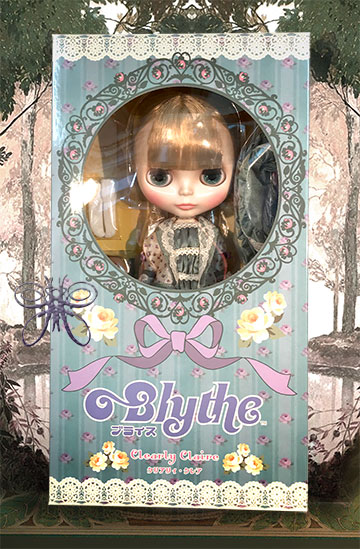 https://www.magmaheritage.com/Blythe/ClearlyClaire/clearlyclaireinboxlarge.jpg