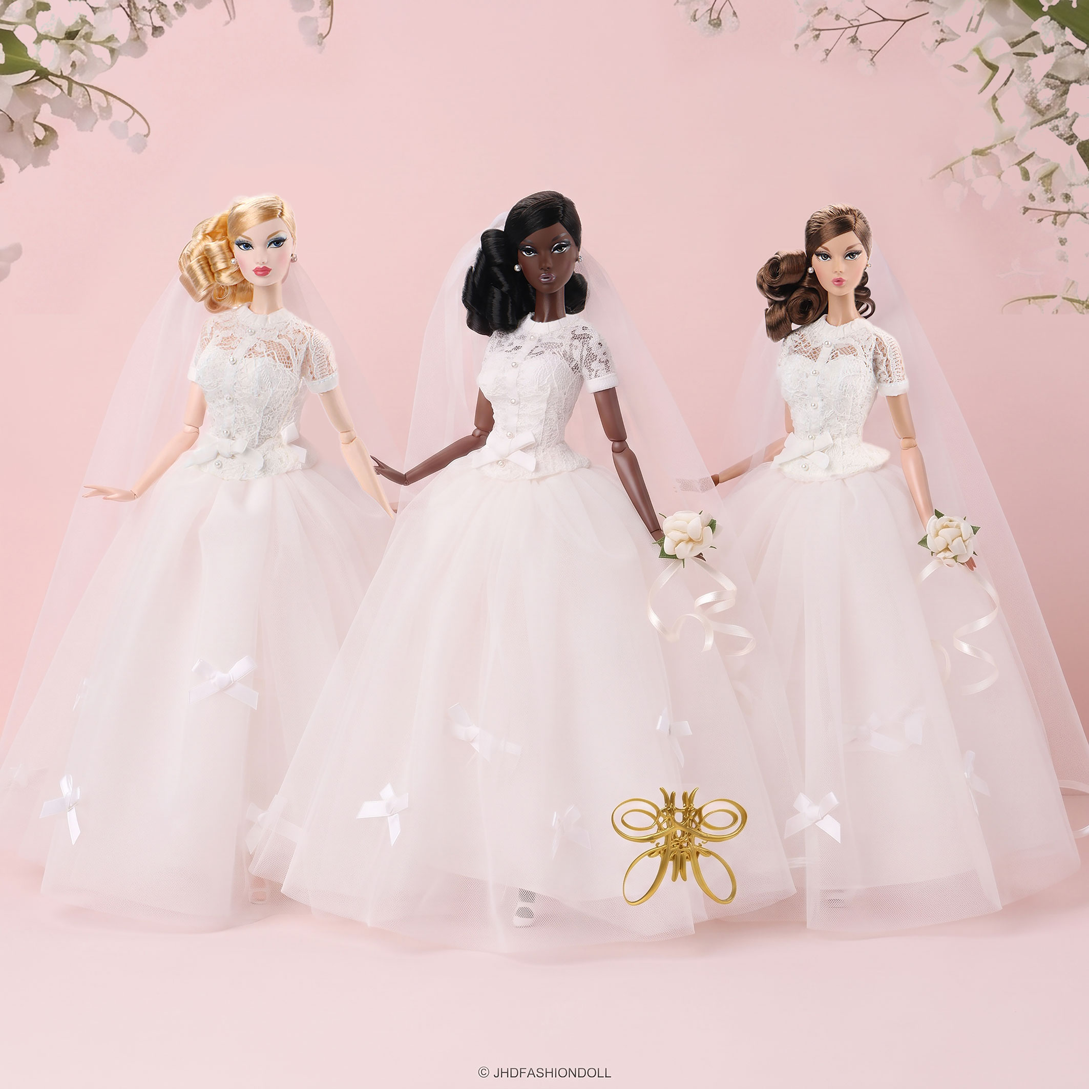 https://www.magmaheritage.com/MaryMacy/ClassicWedding/Group/classicweddingcombo2small.jpg