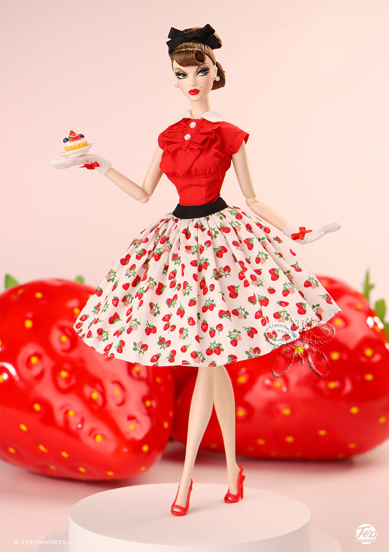 https://www.magmaheritage.com/MaryMacy/StrawberryPie/strawberry3large.jpg