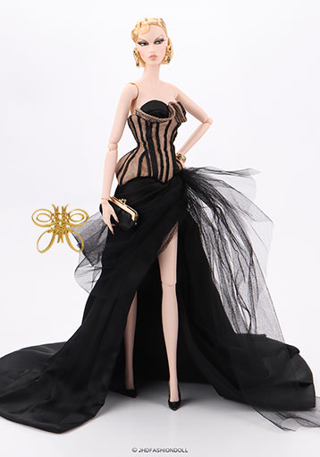 https://www.magmaheritage.com/Mizi/GildedSilhouette/03small.jpg