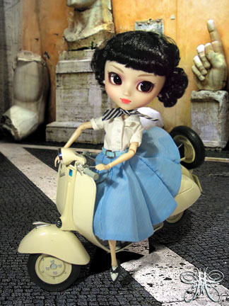 https://www.magmaheritage.com/romanholiday/vespacapitalonelarge.jpg